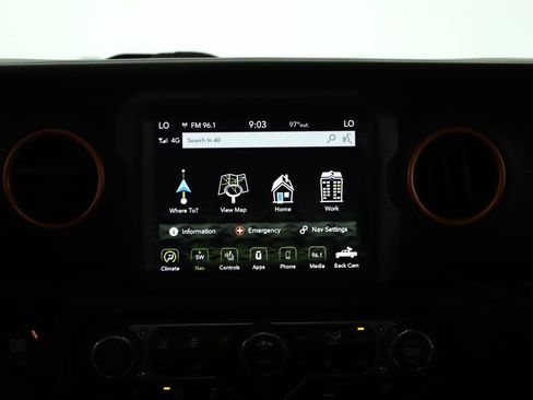 Used 2020 Jeep Gladiator Mojave AWD/4WD image 17
