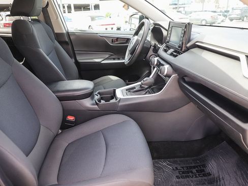 Certified 2021 Toyota RAV4 LE FWD image 16