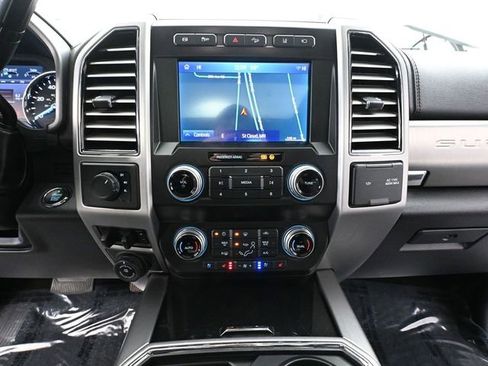 Used 2020 Ford F450 Platinum w/ FX4 Off-Road Package image 34