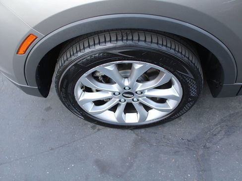 Used 2017 Lincoln MKC Select w/ Select Plus Package image 11