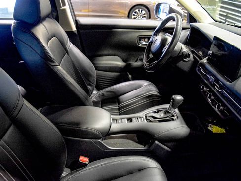 Certified 2024 Honda HR-V EX-L image 8