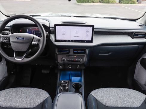 Used 2026 Ford Maverick XLT AWD/4WD image 12