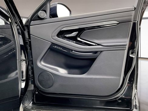 Used 2020 Land Rover Range Rover Evoque SE image 26