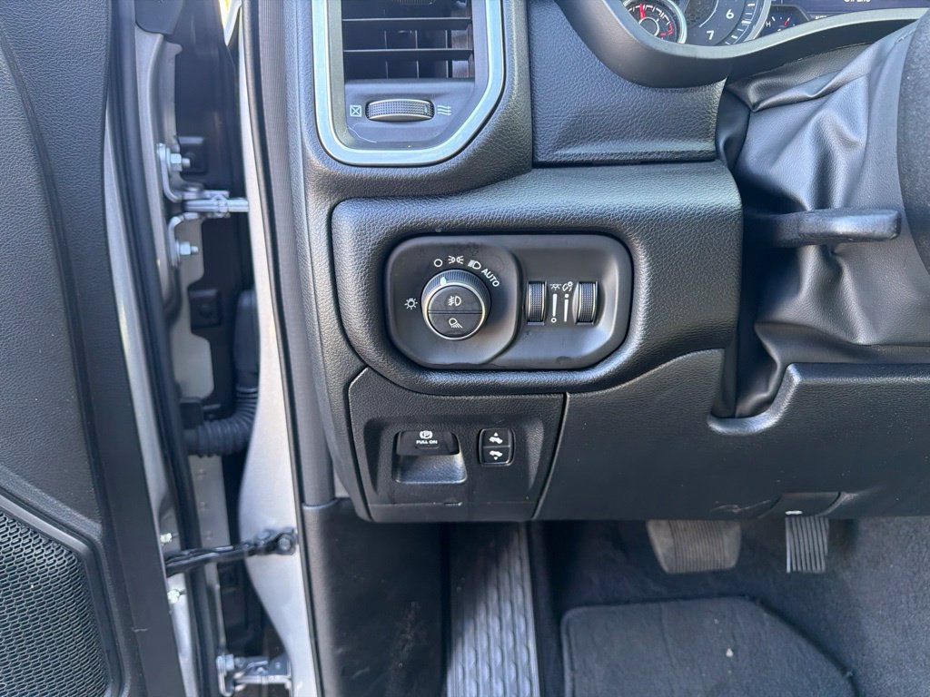 Used 2026 RAM 1500 Big Horn AWD/4WD image 16