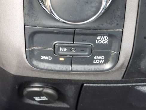 Used 2016 RAM 1500 Express AWD/4WD image 60