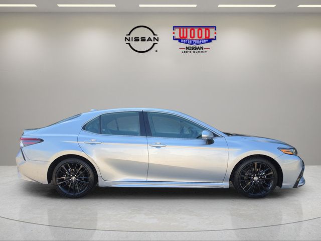 Used 2024 Toyota Camry XSE FWD image 2