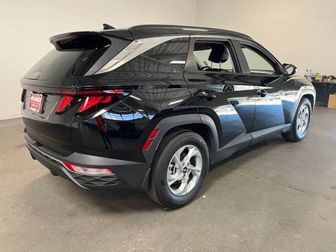 Used 2024 Hyundai Tucson SEL FWD image 3
