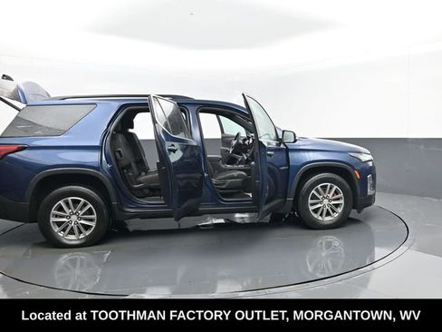 Used 2023 Chevrolet Traverse LT AWD/4WD image 29