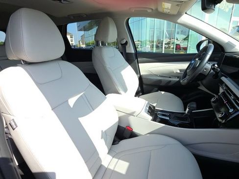 Certified 2025 Hyundai Tucson SEL FWD image 10