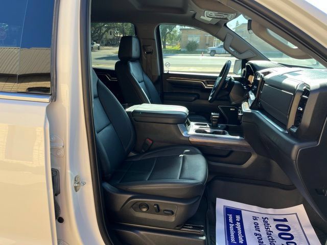 Certified 2024 Chevrolet Silverado 1500 LTZ w/ LTZ Convenience Package II AWD/4WD image 18