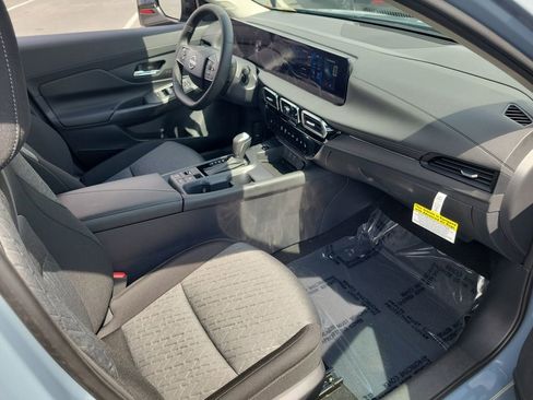 New 2026 Nissan Sentra SV w/ SV Convenience Package FWD image 11