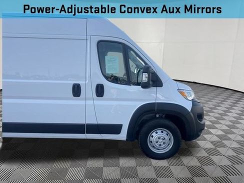 Used 2025 RAM ProMaster 2500 w/ Convenience Group FWD image 12
