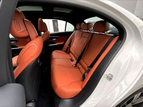 Used 2025 Mercedes-Benz C 300 4MATIC Sedan image 20