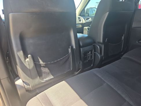 Used 2018 Dodge Durango SXT w/ 3rd Row Seating Group RWD image 17