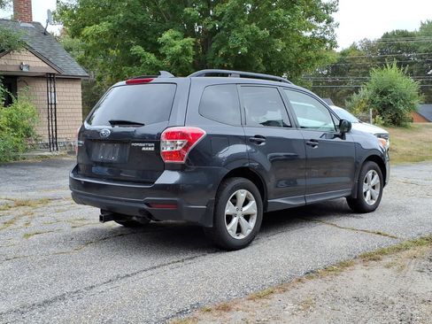 Used 2016 Subaru Forester 2.5i Premium w/ All-Weather Package AWD/4WD image 5