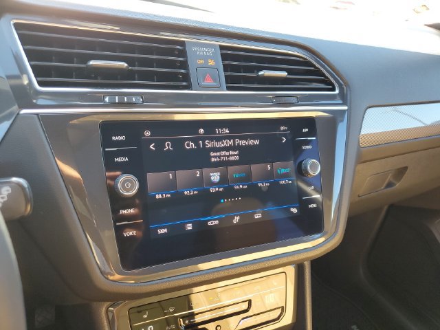 Certified 2023 Volkswagen Tiguan SE w/ Panoramic Sunroof Package FWD image 25
