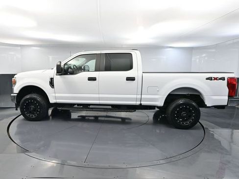 Used 2021 Ford F250 XL w/ Power Equipment Group image 9