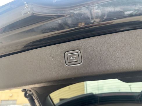 Used 2024 Chevrolet Blazer LT AWD/4WD image 23