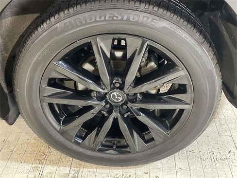 Used 2023 MAZDA CX-9 Carbon Edition image 13