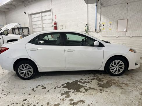 Used 2019 Toyota Corolla L image 4