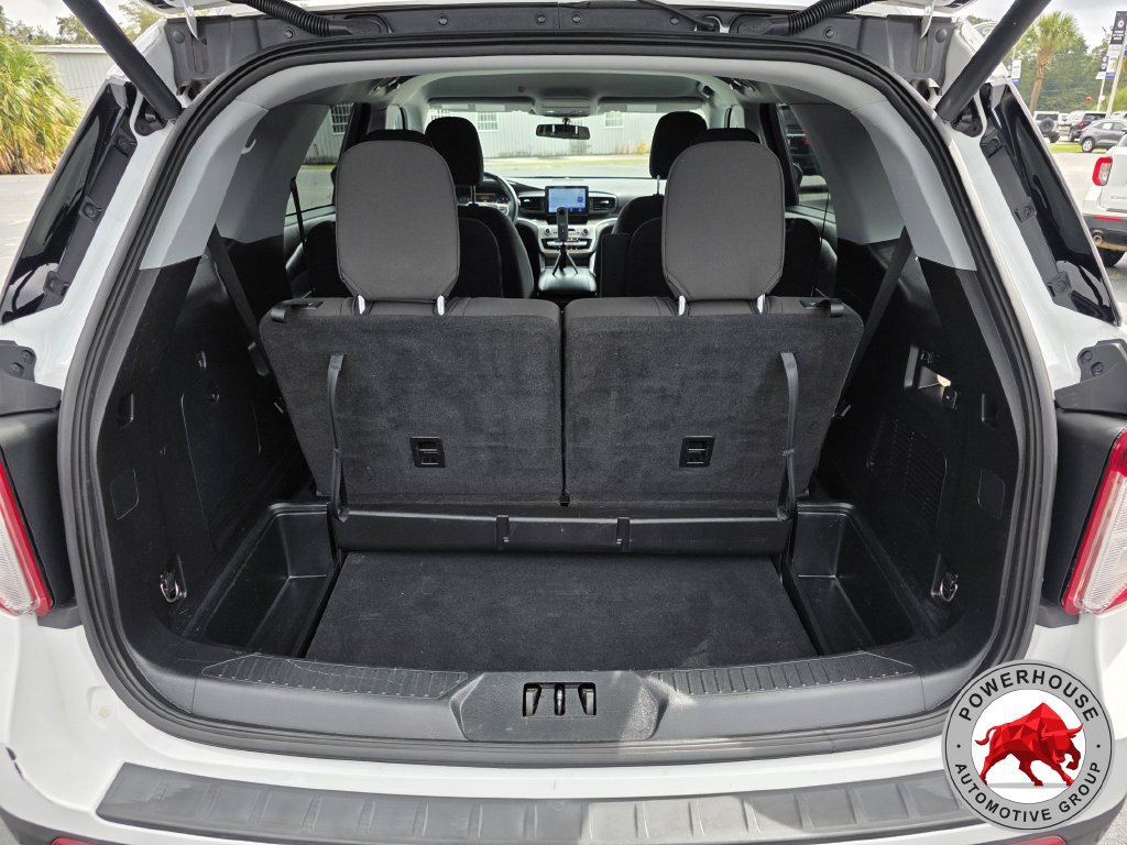 Used 2021 Ford Explorer XLT RWD image 14