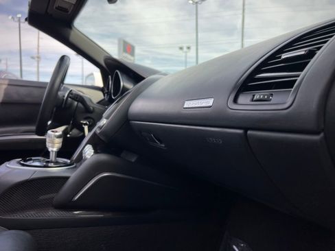 Used 2014 Audi R8 V10 image 25