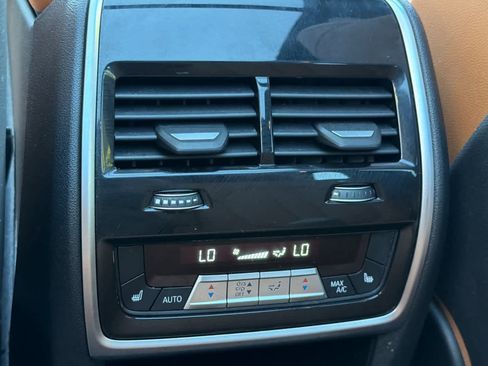 Used 2019 BMW X5 xDrive40i w/ Convenience Package AWD/4WD image 14