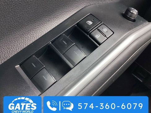 Used 2025 Toyota Highlander XSE AWD/4WD image 27