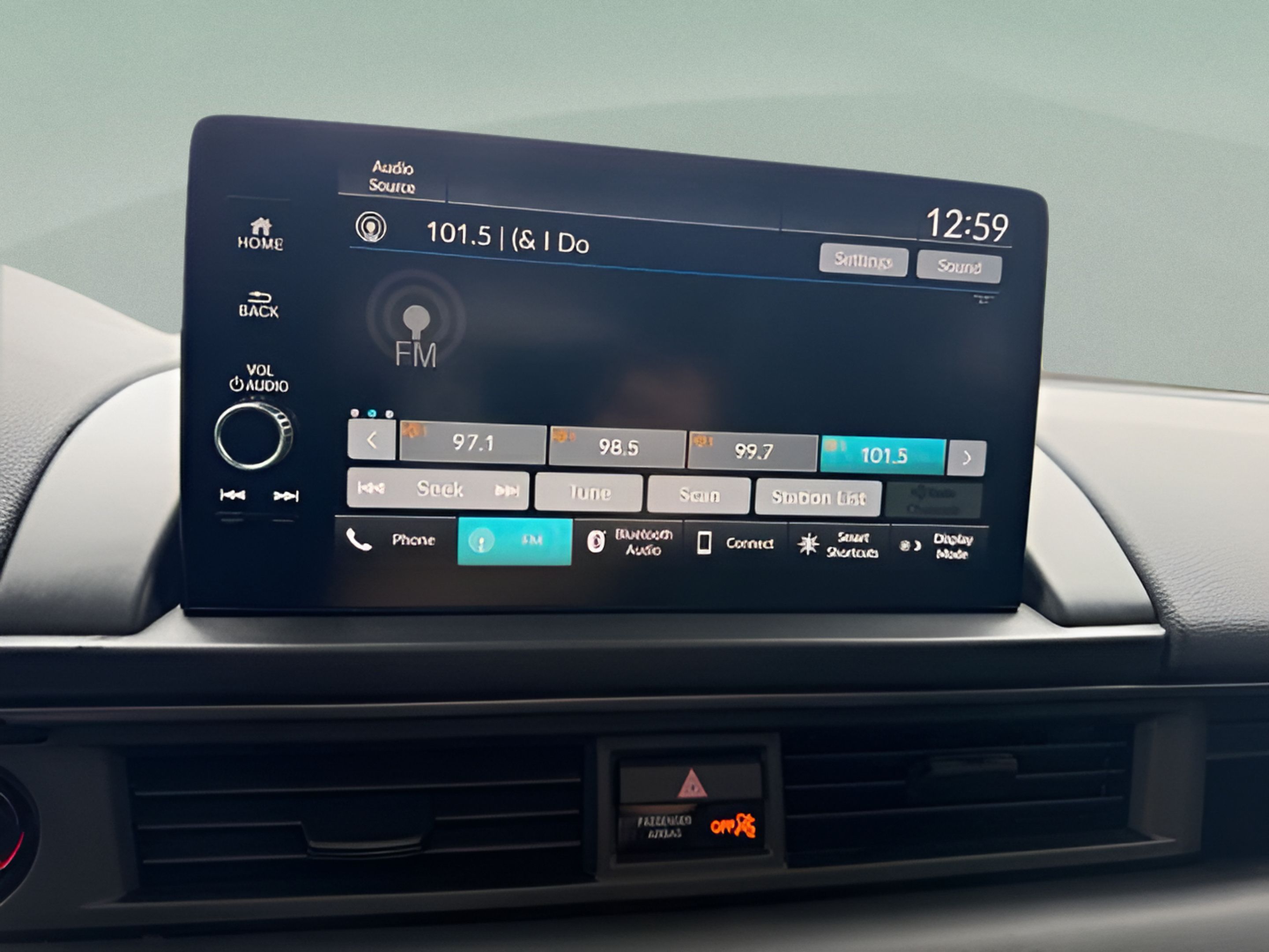 Certified 2023 Honda Pilot TrailSport image 16