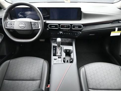 New 2026 Nissan Sentra SR w/ SR Premium Package FWD image 9
