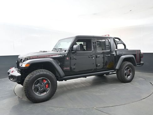 Used 2023 Jeep Gladiator Rubicon w/ Cold Weather Group image 2