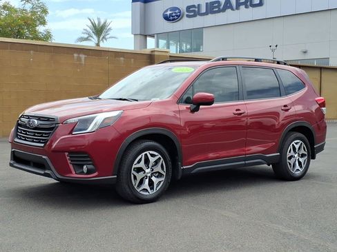 Certified 2023 Subaru Forester Premium AWD/4WD image 3