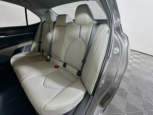 Used 2022 Toyota Camry SE image 26