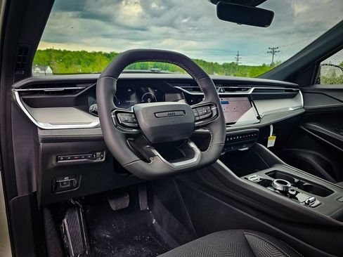 New 2026 Jeep Cherokee Laredo AWD/4WD image 12