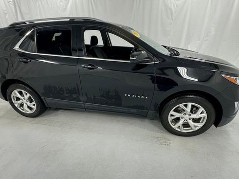 Used 2019 Chevrolet Equinox LT AWD/4WD image 2