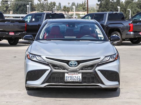 Used 2021 Toyota Camry XSE w/ Navigation Upgrade Package FWD image 2