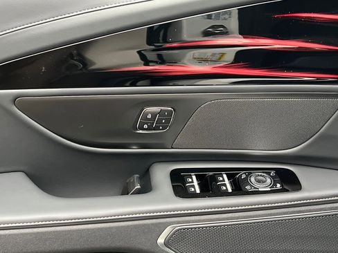 New 2026 Lincoln Nautilus Premier image 13