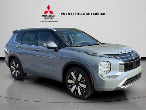 New 2026 Mitsubishi Outlander SEL FWD image 3