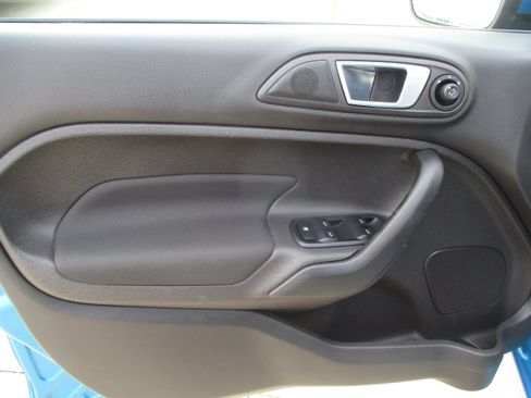 Used 2014 Ford Fiesta SE w/ Equipment Group 201A FWD image 21