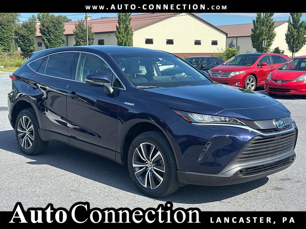Used 2021 Toyota Venza LE AWD/4WD image 1
