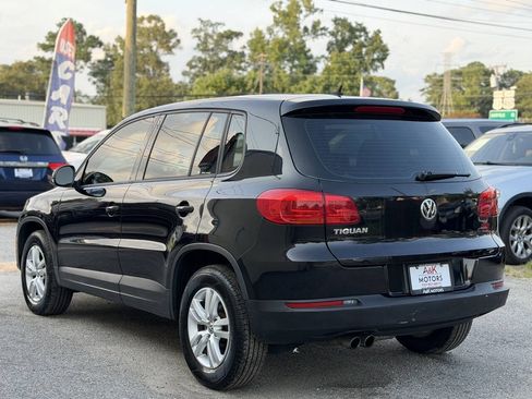 Used 2013 Volkswagen Tiguan S FWD image 6