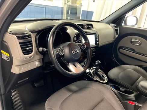 Used 2019 Kia Soul + w/ Audio Package FWD image 8
