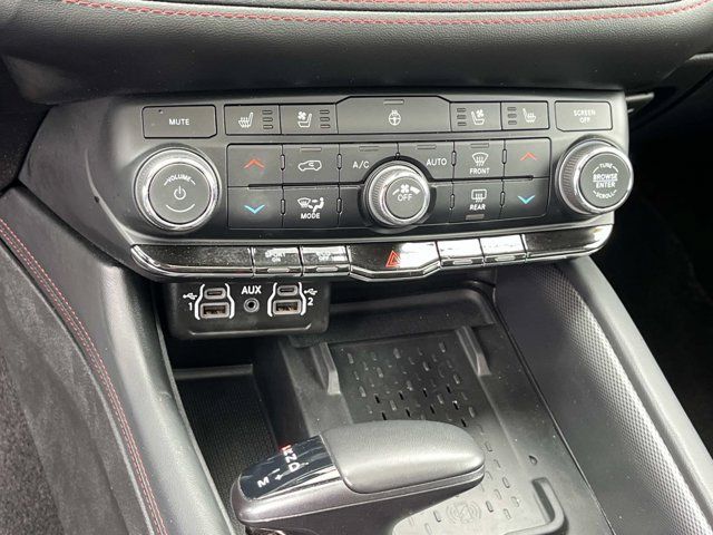 Used 2025 Dodge Durango R/T AWD/4WD image 33