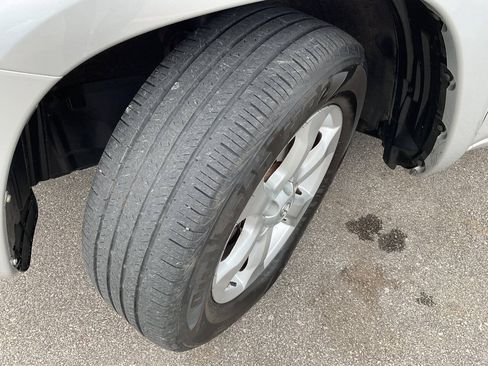 Used 2010 Toyota RAV4 Limited AWD/4WD image 43