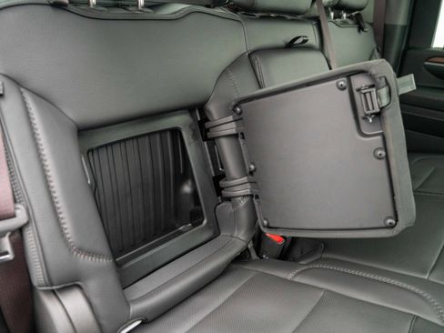 Used 2024 GMC Sierra 3500 Denali w/ Denali Reserve Package image 41