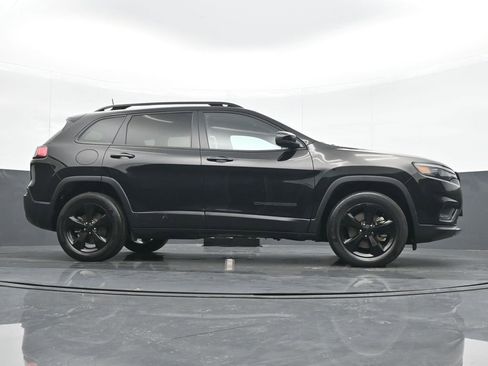 Used 2021 Jeep Cherokee Latitude Plus image 22