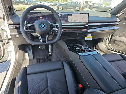 New 2026 BMW 550e xDrive w/ Executive Package image 16