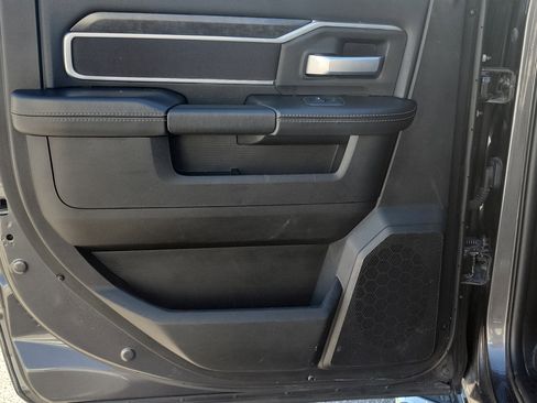 Used 2024 RAM 2500 Big Horn image 23