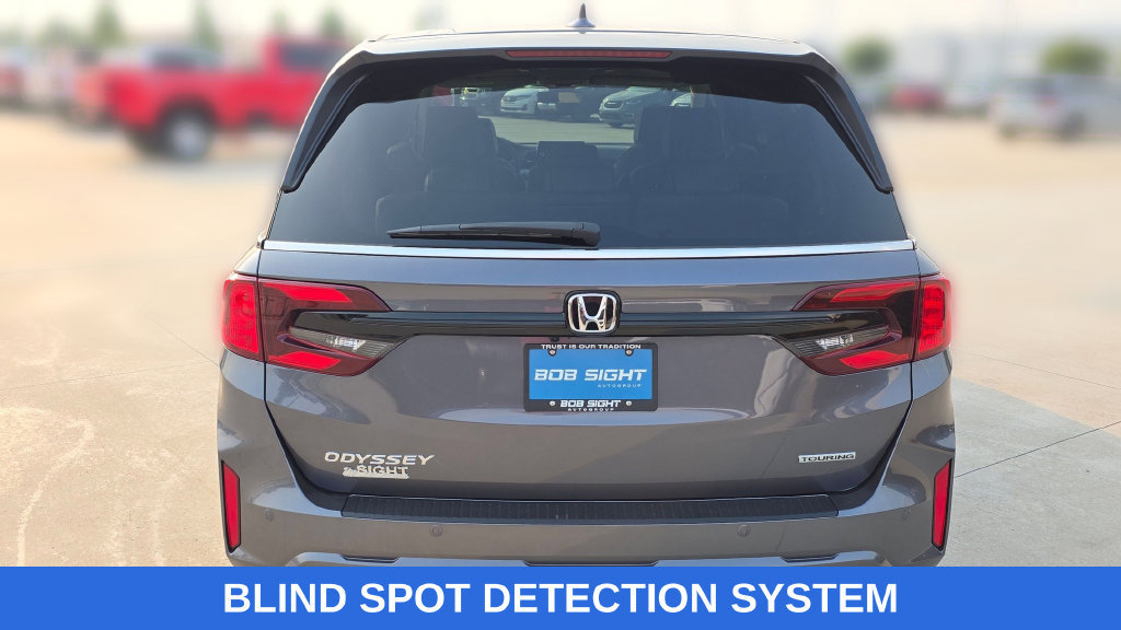 New 2026 Honda Odyssey Touring image 4