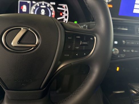 Certified 2025 Lexus ES 350 w/ Premium Package image 27